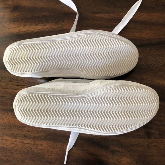 Nike Sneakers - Picture 7 of 8